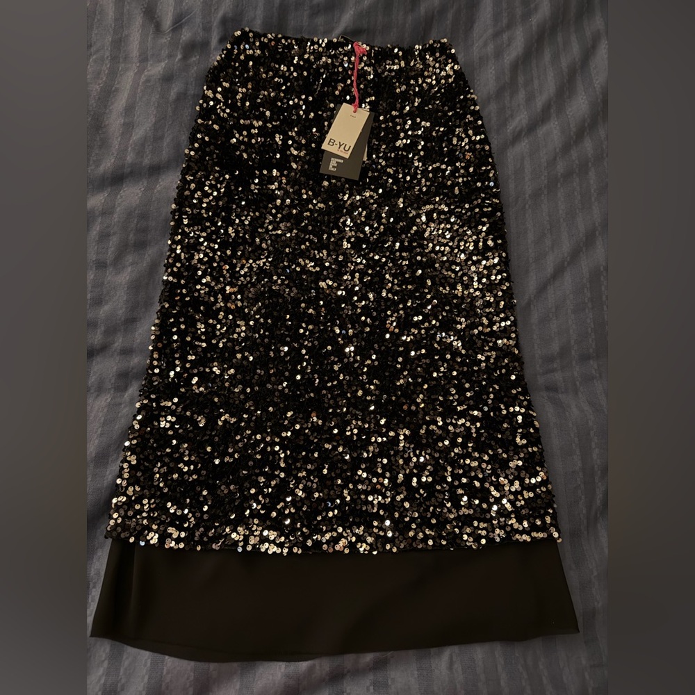B-Yu Black Sequin Midi Skirt
